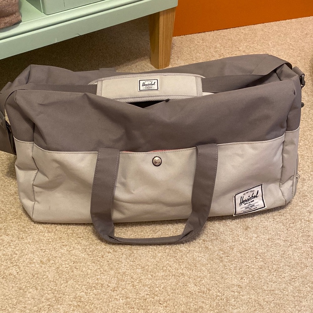 Grey Herschel Duffle bag